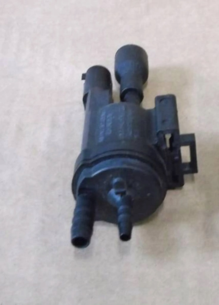 фото №1, Mercedes w205 2.2 cdi 651 клапан вакуумa turbo