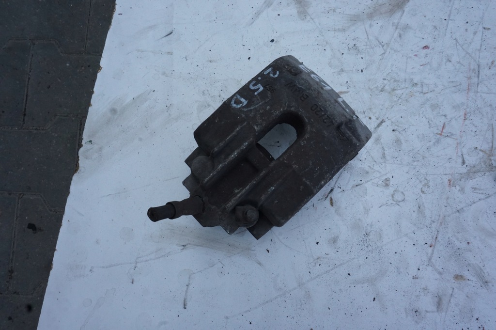 фото №1, Суппорт левый задняя bmw 5 e61