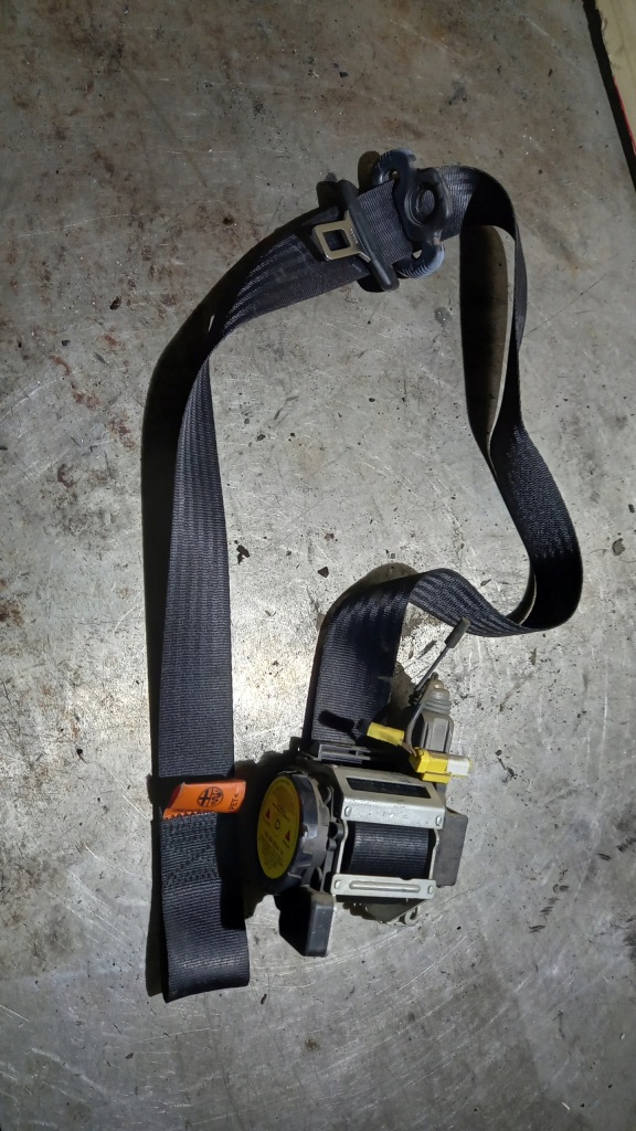 Купить Ремень безопасности правый перед alfa romeo 147 05r