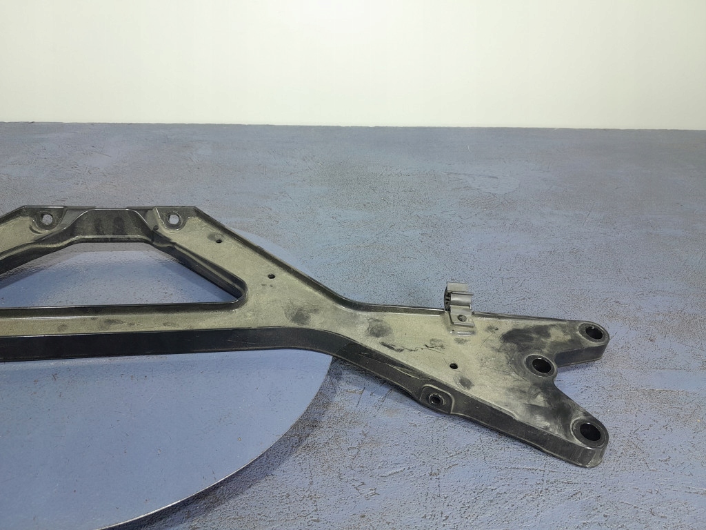 фото №5, Audi a8 d5 распорка усилитель чашка перед 4n0806151e