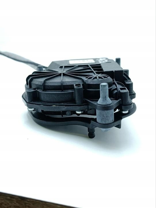 фото №7, Замок крышки багажника bmw 7 2016 163672