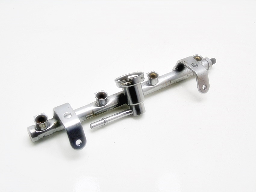 фото №1, Молдинг впрыскная 1.6 mini one cooper r50 r52 r53