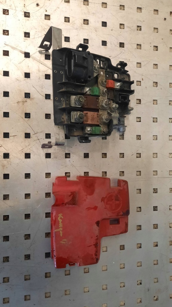 Купить Клемма модуль напряжения аккумулятор kangoo 2 241145278r