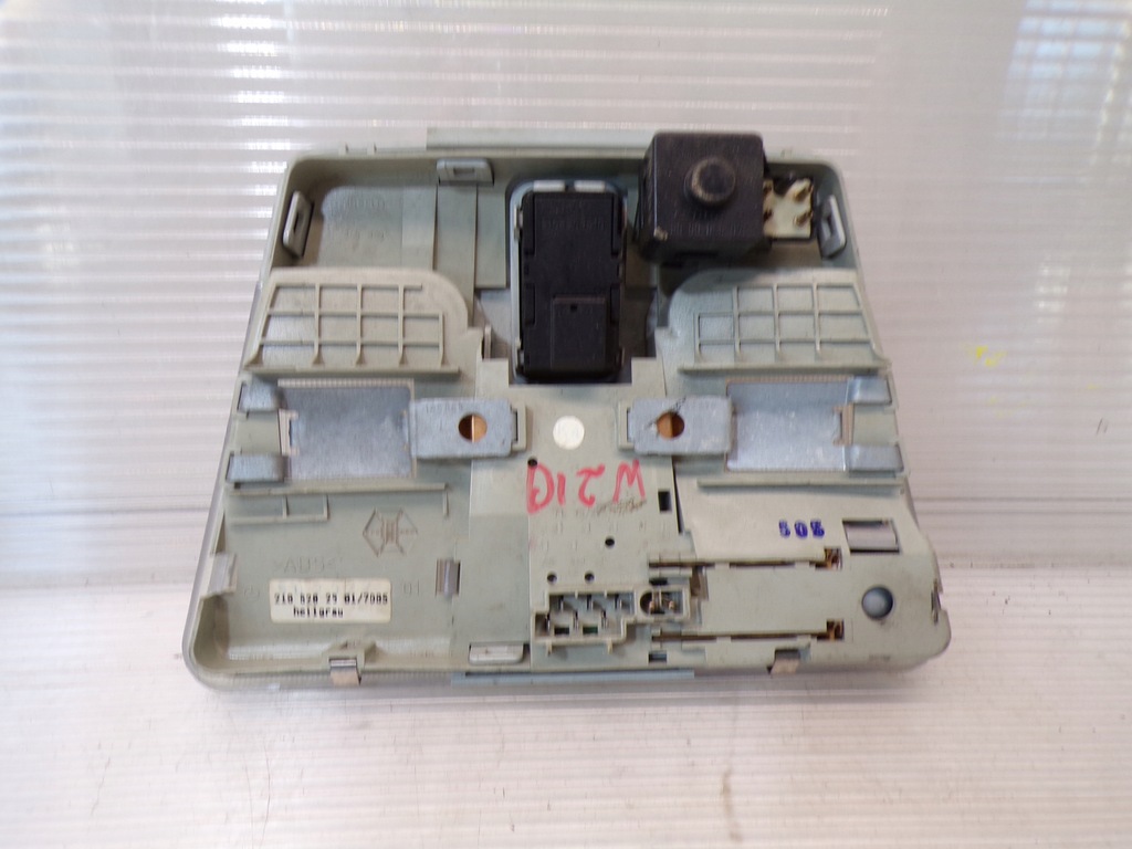 фото №5, Лампа стельовий перемикач люк mercedes w210 2108202901