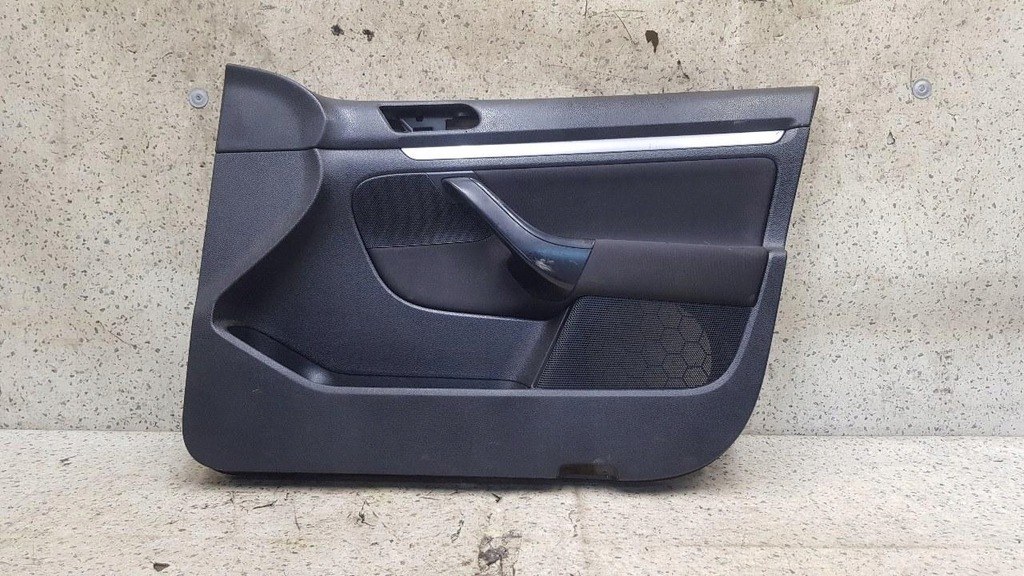 фото №1, Обивка дверь правый перед vw golf vi