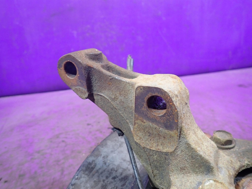 Fiat freemont 11- 2,0 jtd mjet 170 km поворотний кулак лівий перед ліва ступиця Оригінал