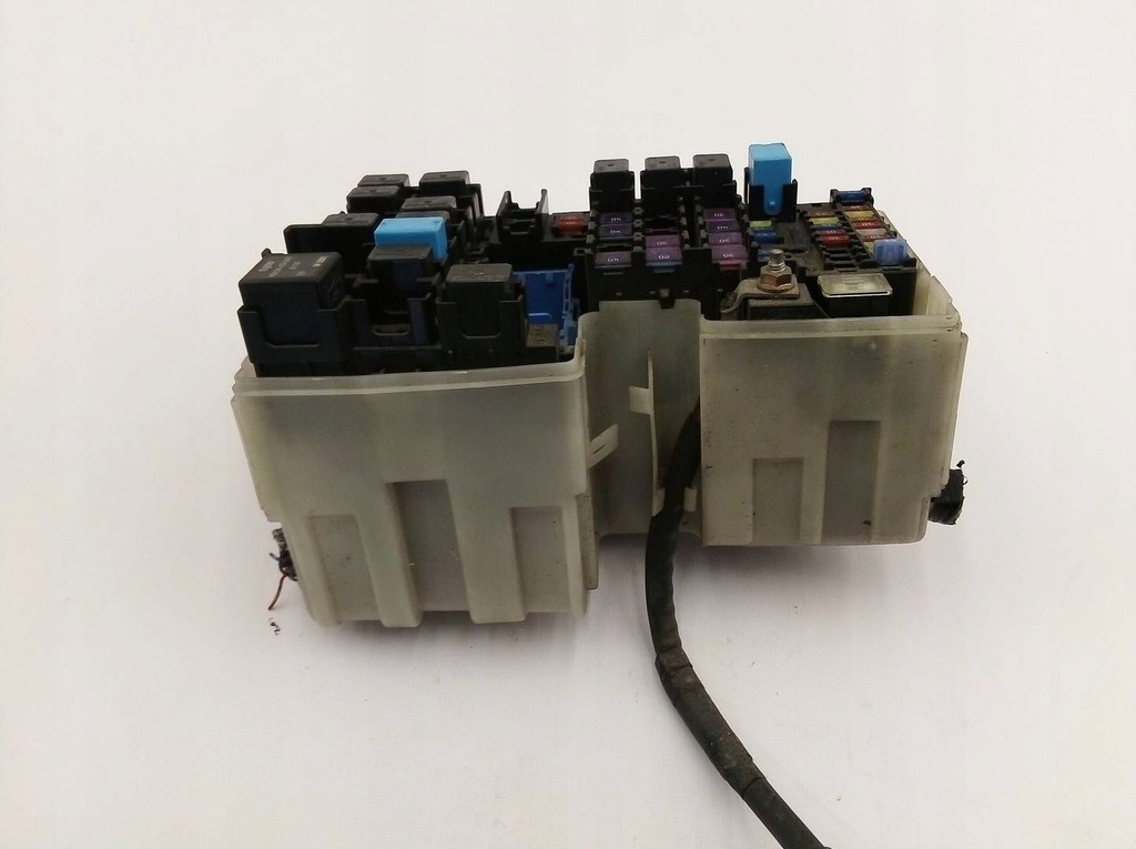 фото №6, Mazda 5 2005 коробка реле