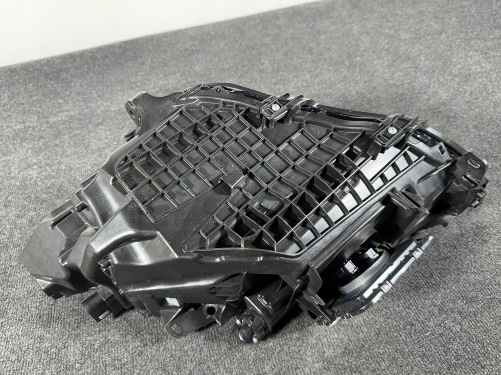 Volvo xc40 рестайлінг  base led фара правий перед передня комплект  32404666 європа  ідеальна Недорого