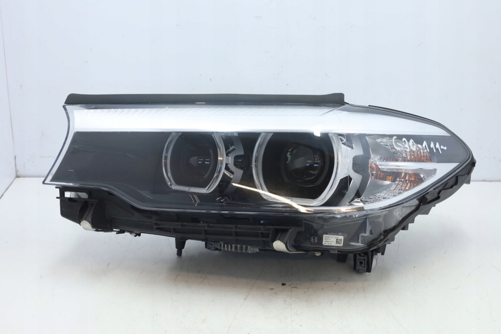 фото №1, Лампа левая левый перед передняя bmw g30 led 8499111