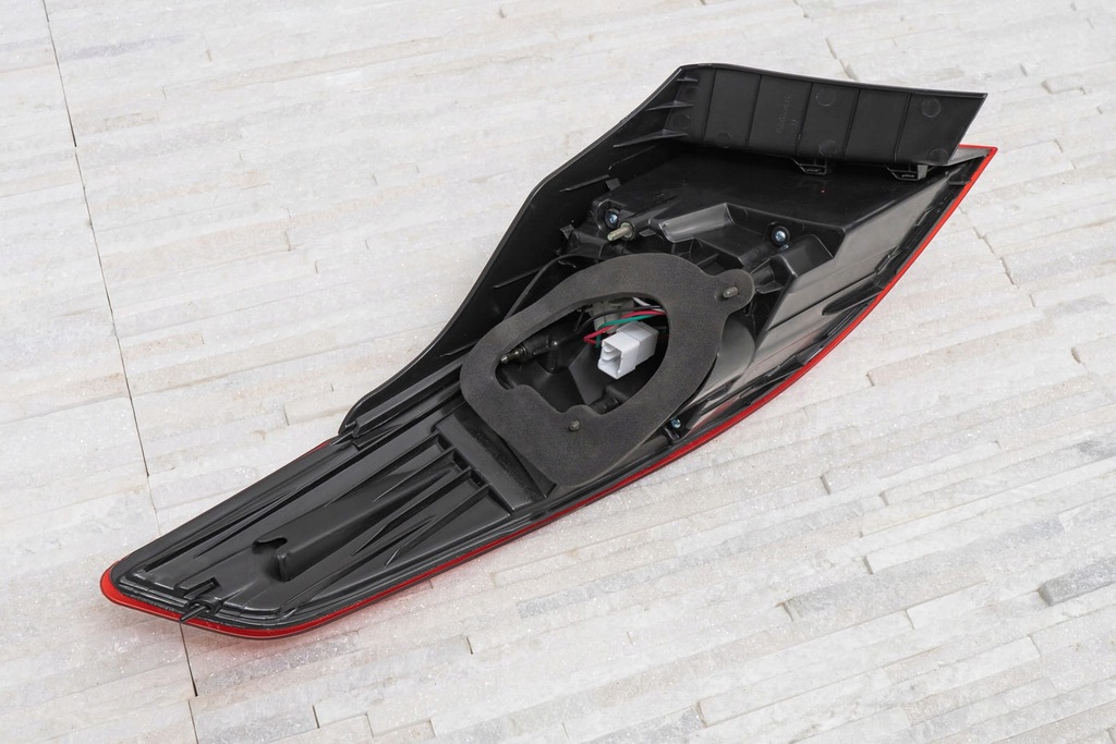 фото №11, Kia optima iii sedan лампа задняя правая 924024c000