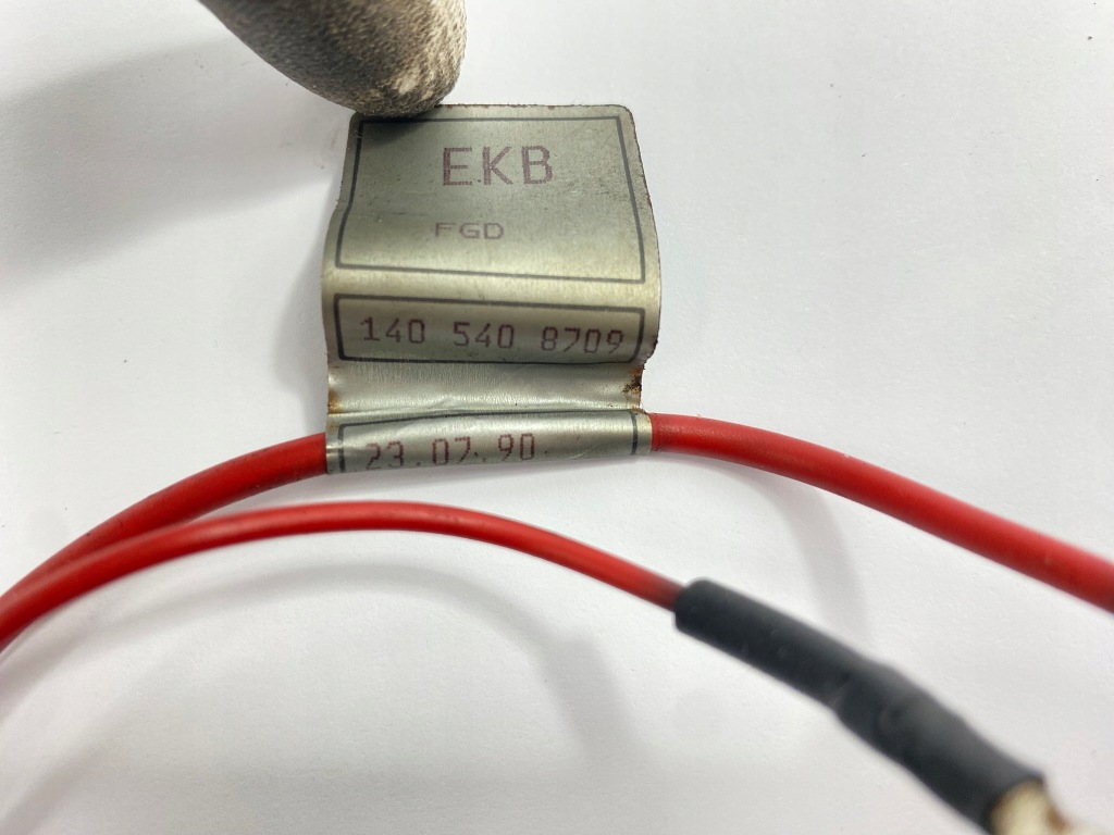 Шланг електричний коробка запобіжників mercedes w140 c140 1405408709 Зі Шроту