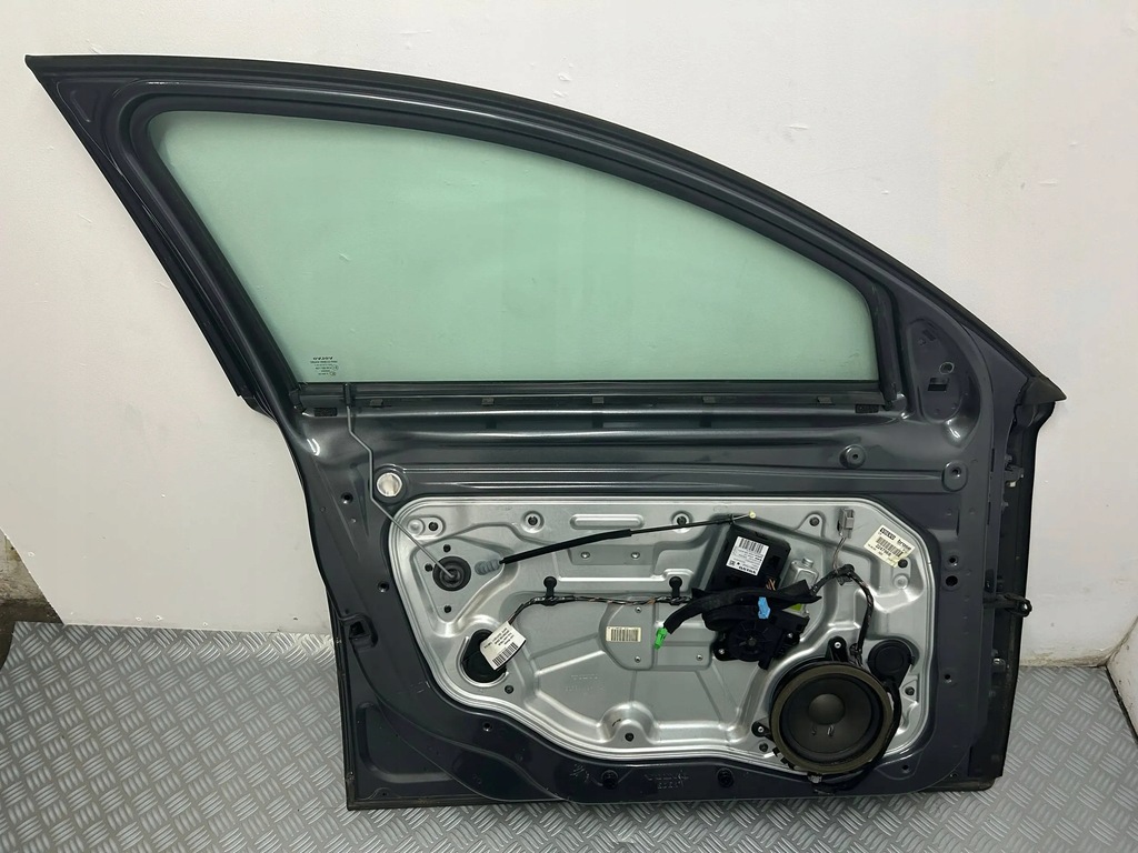 фото №7, Дверь левый перед передние полный volvo v50 lift 455-16