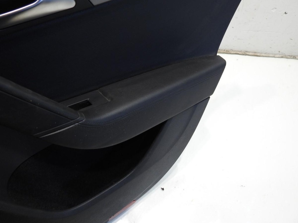 фото №6, Оббивка двері правий задня vw passat b7 kombi 3af867212