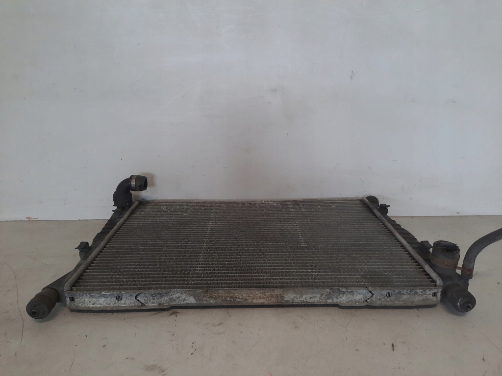 Jaguar x-type 01-07 радіатор води pa66-gf30 4g430ab Зі Шроту