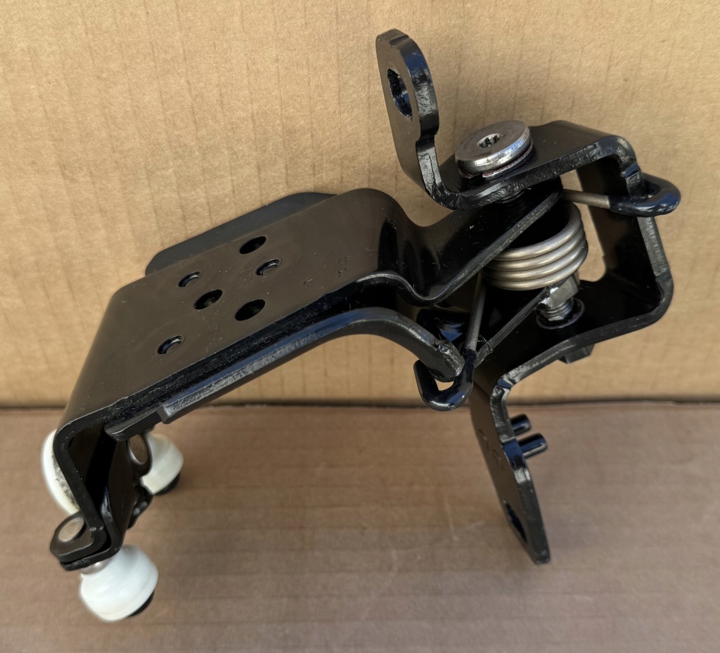 Купить Ролик дверь vw t7 multivan 2023- 7t0843304p оригинал новая