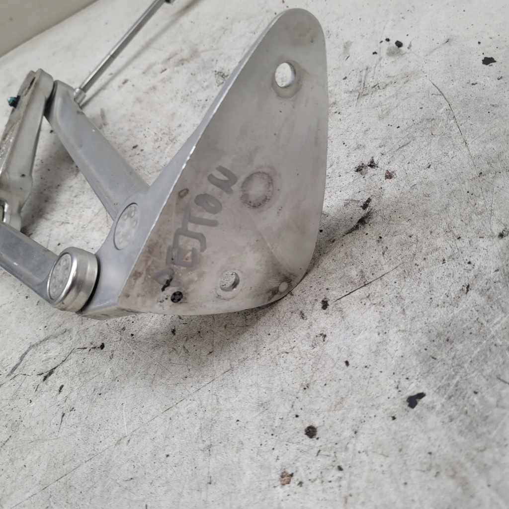 фото №4, Vw phaeton петля задний крышки