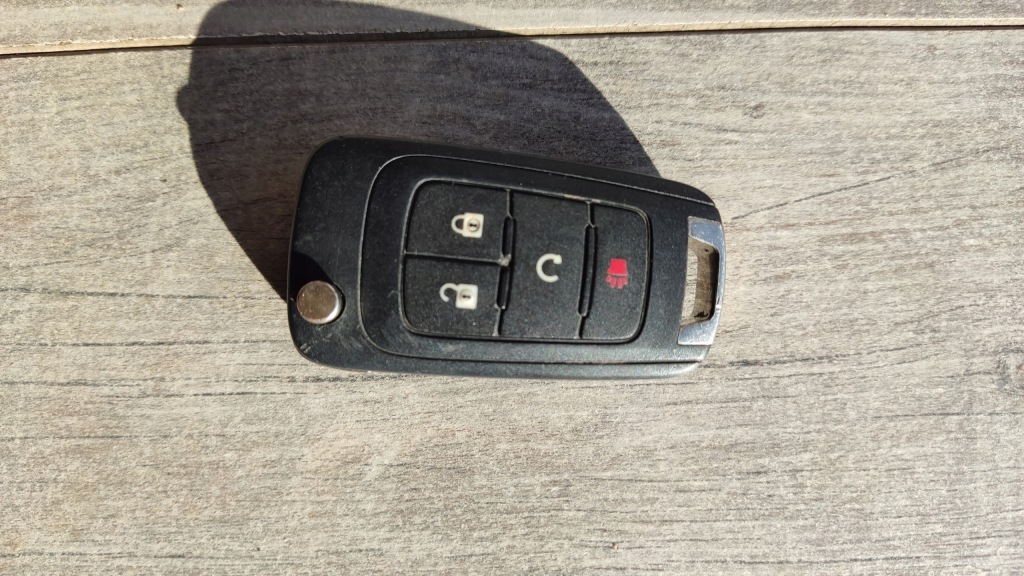 фото №1, Chevrolet trax 17- ключ pilot 3428d-b01t1ac