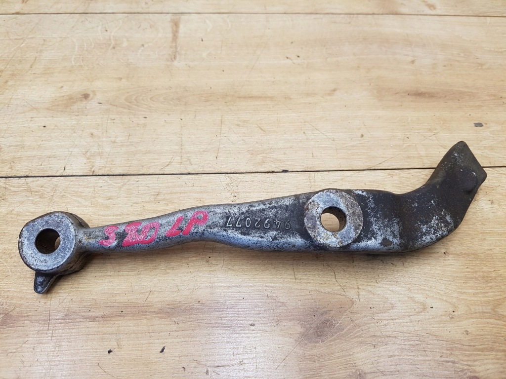 фото №1, Обмежувач повороту перед лівий volvo v70