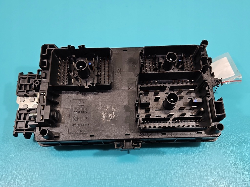 фото №7, Коробка запобіжників opel insignia a 13345493