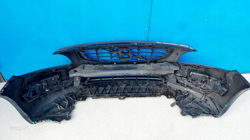 Volvo v60 i s60 ii рестайлінг  бампер перед передній 492-46 комплект Зі Шроту