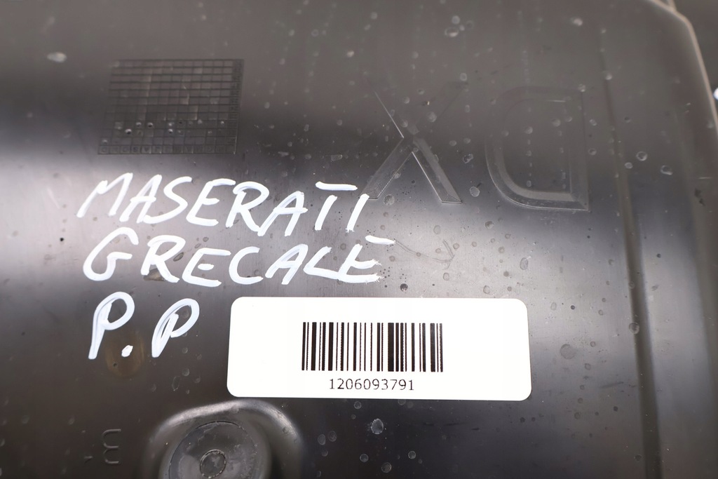 фото №7, Maserati grecale modena подкрылок правое перед 670157088, 670214660