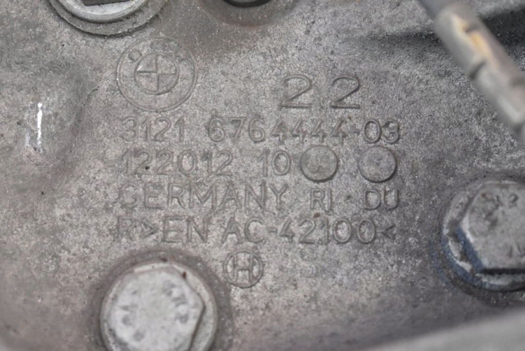 фото №8, Поворотный кулак правая перед bmw e93 3.0i 07r