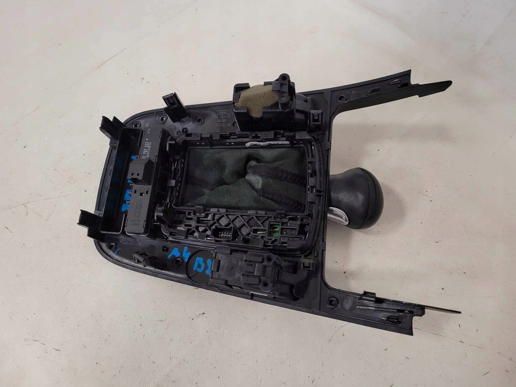 фото №8, Панель рамка тунель ручка audi q5 8r 8r0959673b