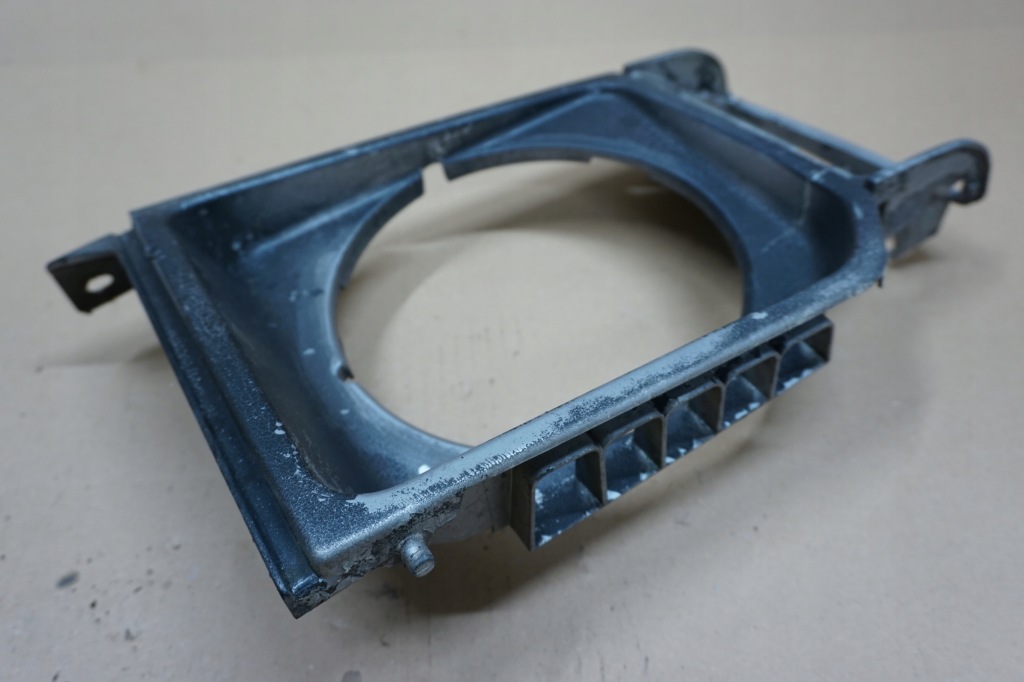 фото №6, Pajero i рамка кронштейн лампи лівий решітка радіатора 89r