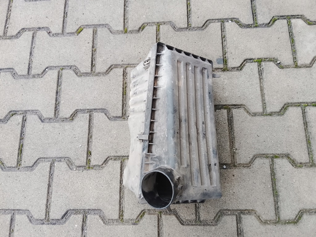 фото №1, Jeep wrangler tj 2.5- корпус фильтра воздуха