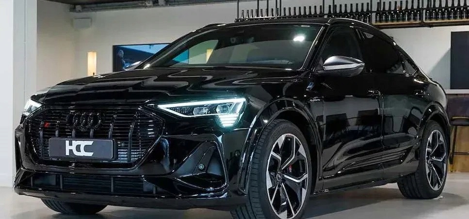 фото №1, Audi e-tron sportback четверть левая правая длинная