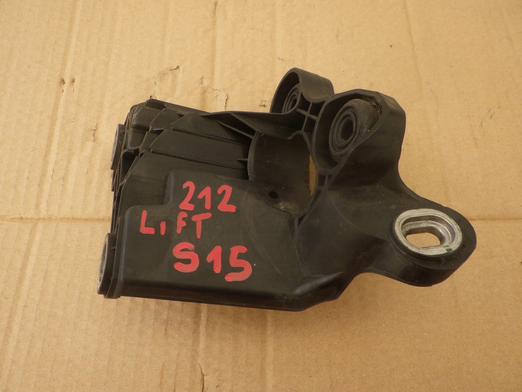 фото №1, Mercedes w212 кронштейн насоса abs