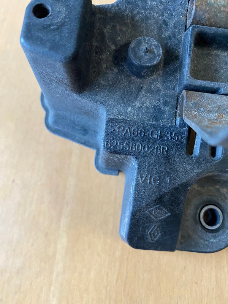 фото №2, Отбойник капот scenic iii левый