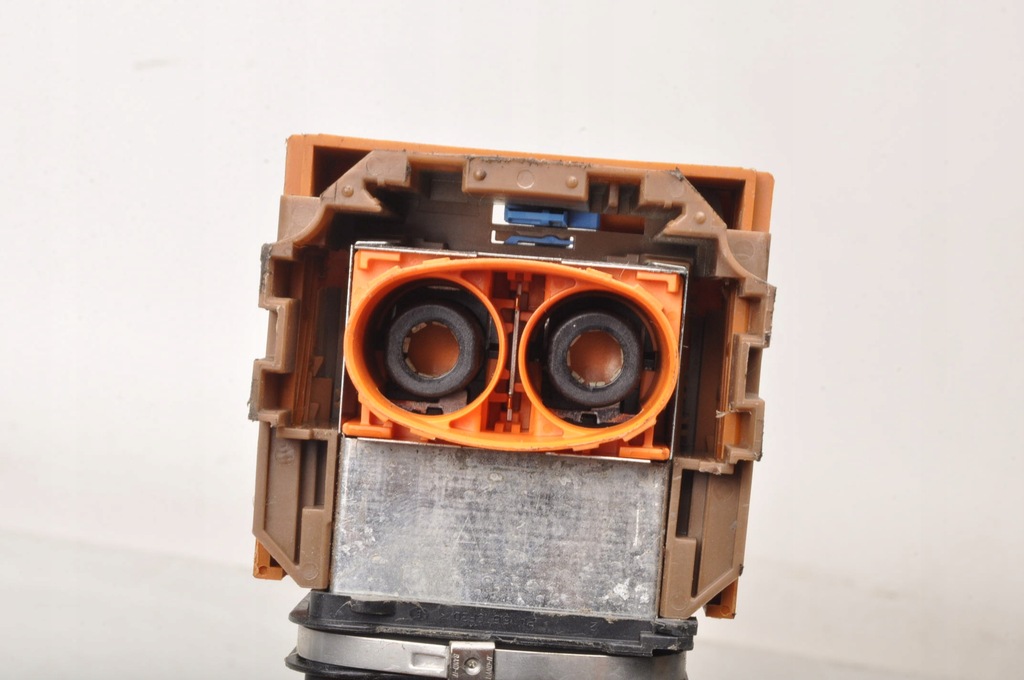 фото №10, Renault zoe lift разъём зарядки 243407561r