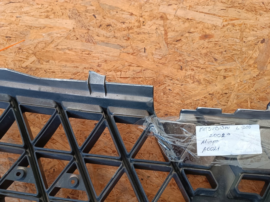 фото №8, Решётка решётка радиатора решётка радиатора бампера перед mr523853 mitsubishi l200 iii 2002-