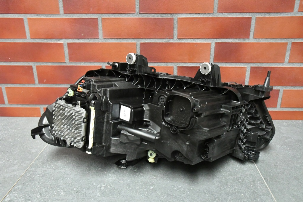 Фонари led фара левая правый  bmw x5 g05 x6 g06 x5m f95 x6m f96 lci черный с Разборки