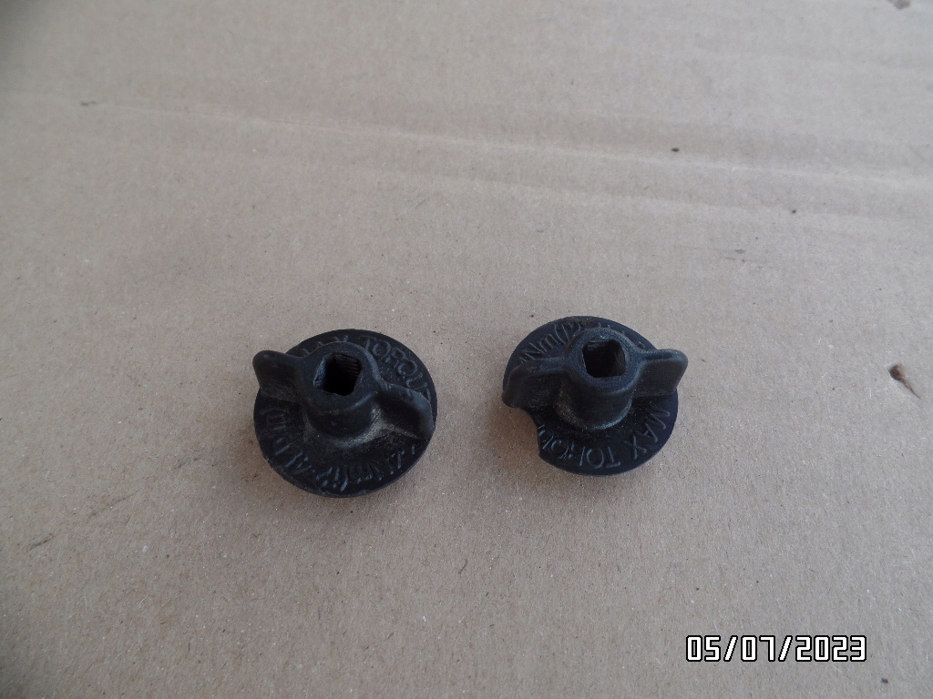 фото №1, Гайка лампи задній ford transit mk5 2000-2006