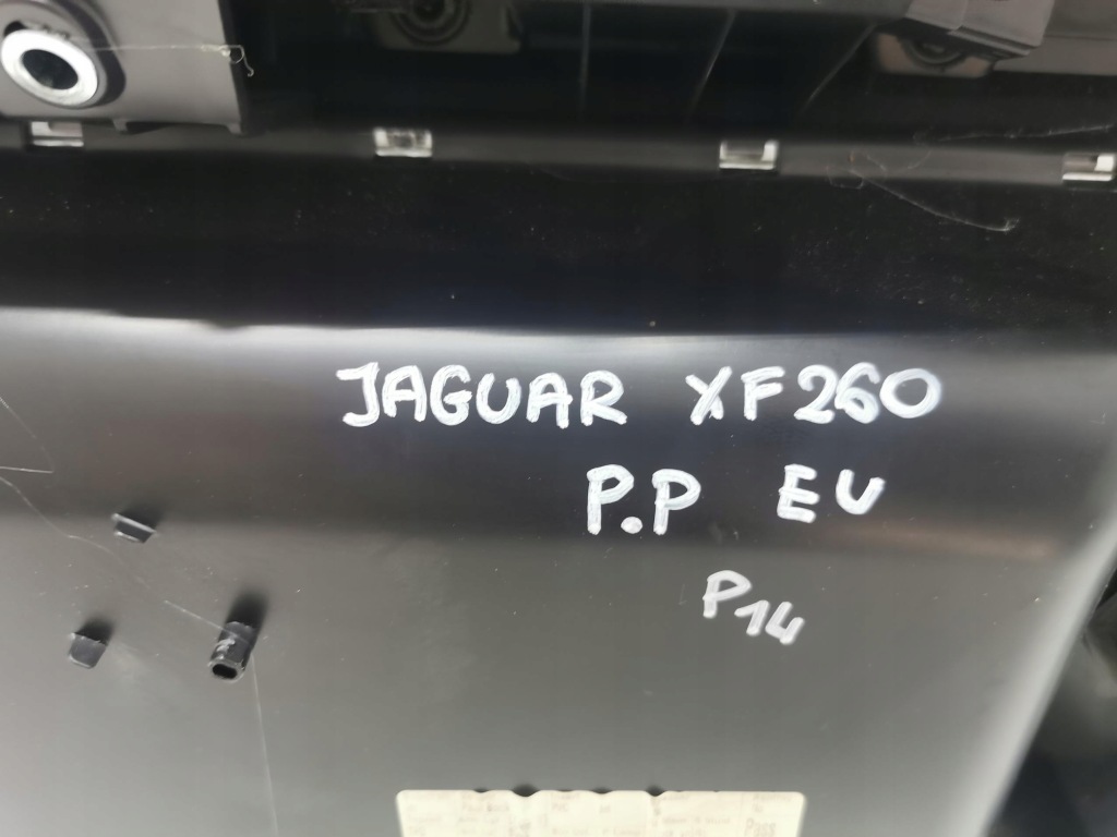 фото №11, Обшивка двері правий перед jaguar xf ii x260 eu