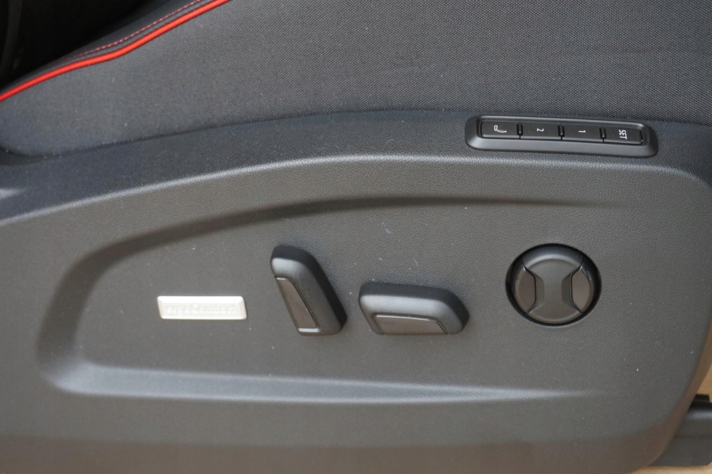 фото №14, Сидіння заднє сидіння ii iii ряд 7 осіб vw id buzz id.buzz gtx