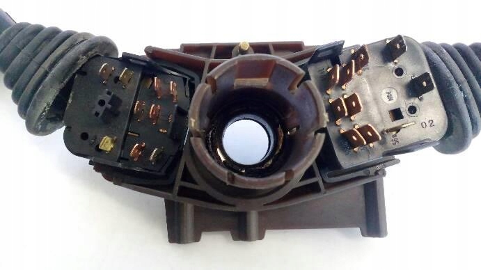 фото №8, Переключатель комбинированный opel astra f i 95r. 90308520