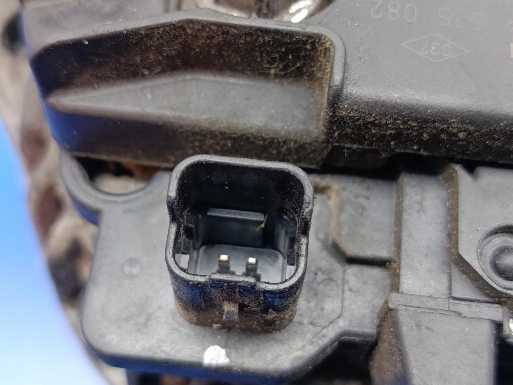 Renault scenic 2 1.5dci генератор 8200390667 bosch 0124525082 test Недорого