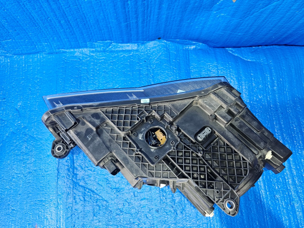 фото №13, Skoda superb 3 iii 15-19 лампа левая перед ксенон led 3v1941015a