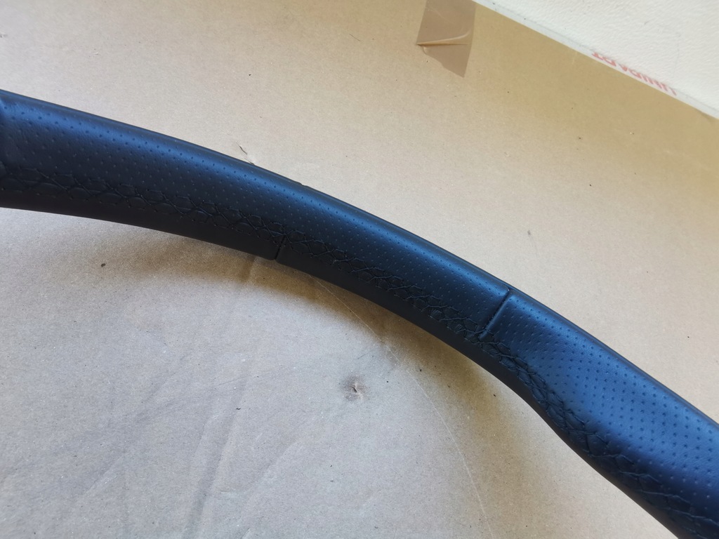 фото №14, Jaguar f-pace - воздуховод кожаный