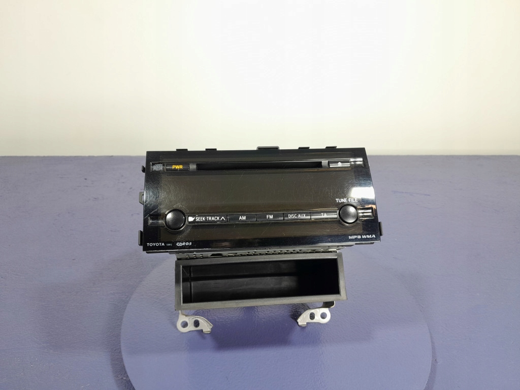 фото №1, Toyota prius ii 03- радио проигрыватель cd 86120-47220