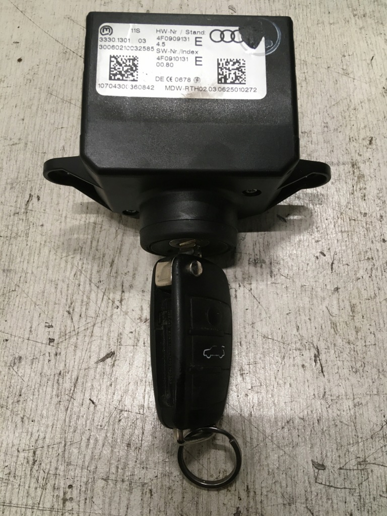 фото №1, Замок зажигания с ключ audi a6 c6 4f0909131e