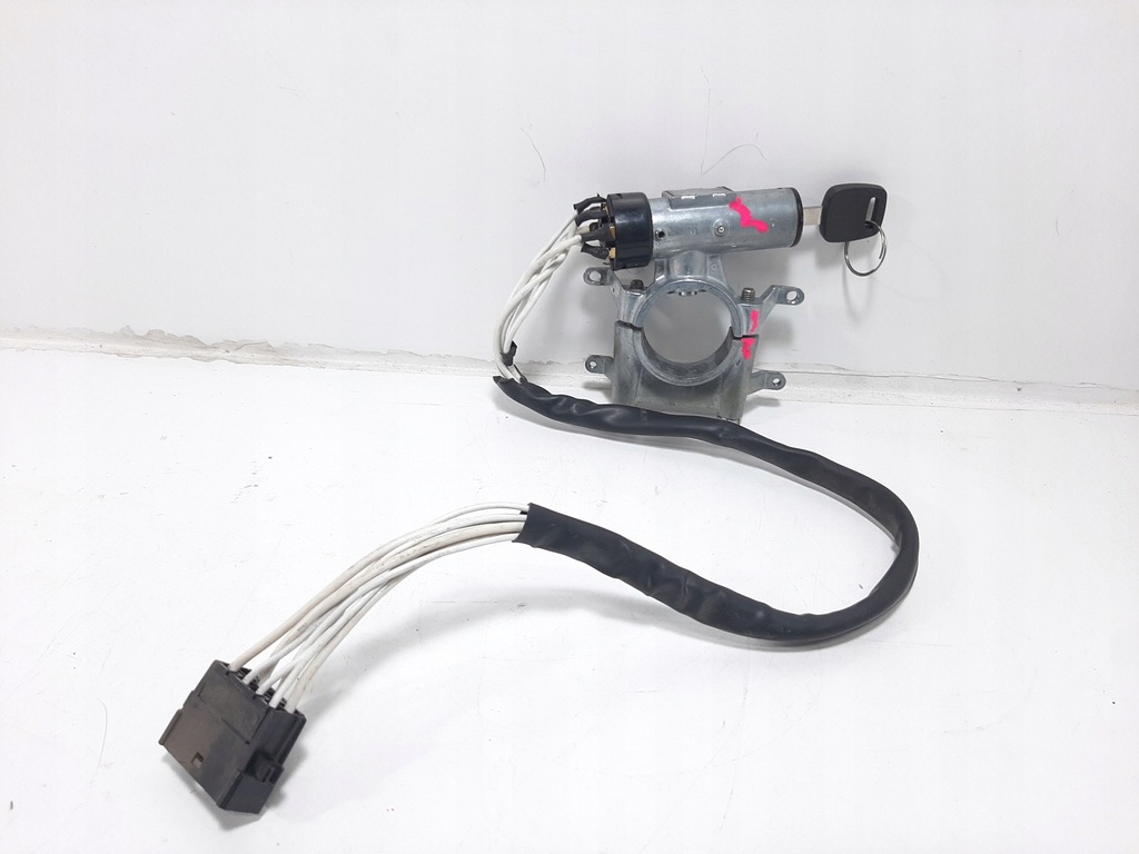 фото №1, Man 19.343 euro2 silent 10000cm3 98r замок запалювання ключ з вкладка 7pin