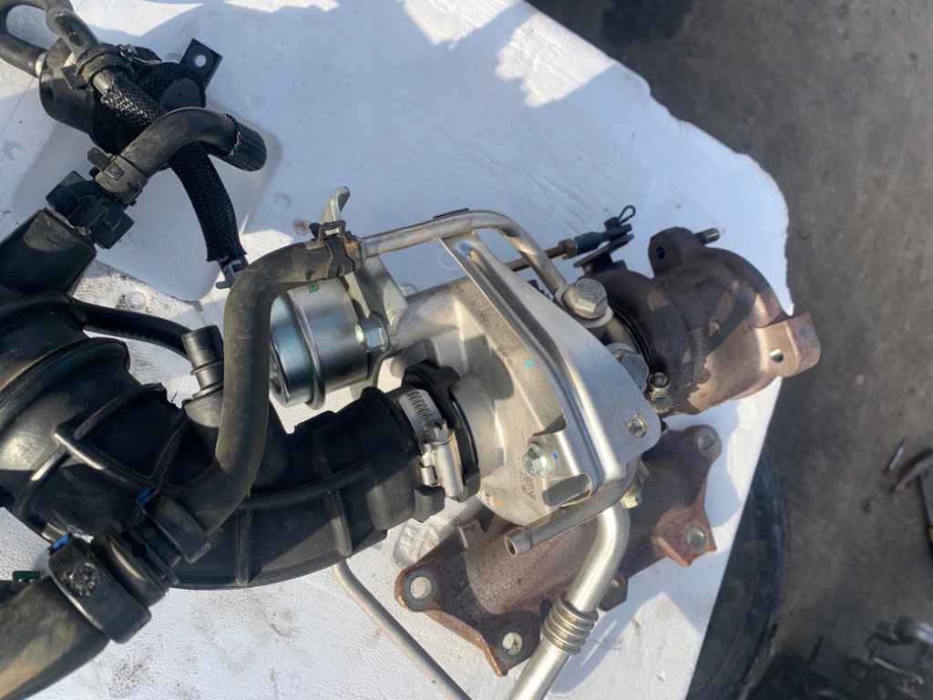 фото №1, Турбіна dacia logan sandero renault captur clio smart forfour w453 0.9 tce