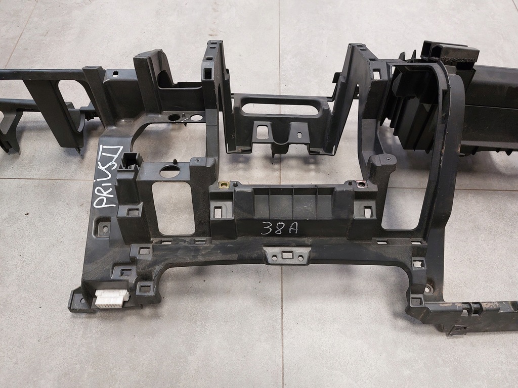 фото №8, Toyota prius ii пластиковая рама панели приборной панели