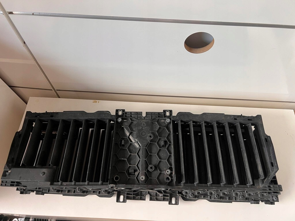 фото №1, Шторка жалюзи впуск mercedes s w223 a2235006200