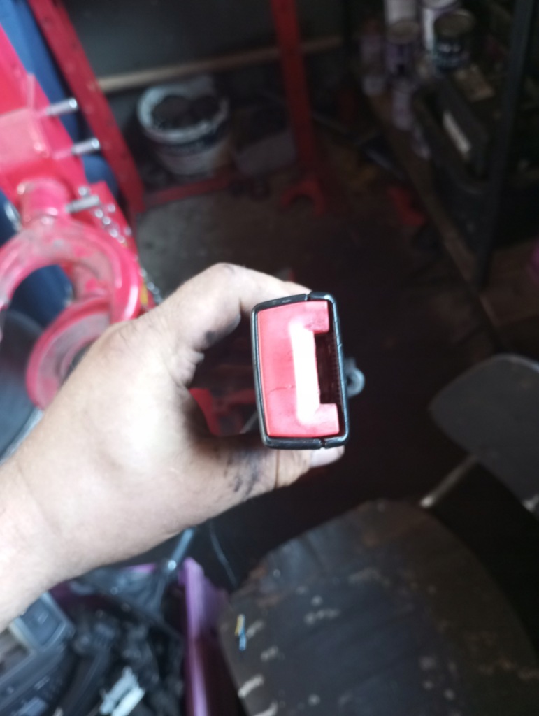 фото №4, Кліпса поперечина безпеки лівий 1k4857755m