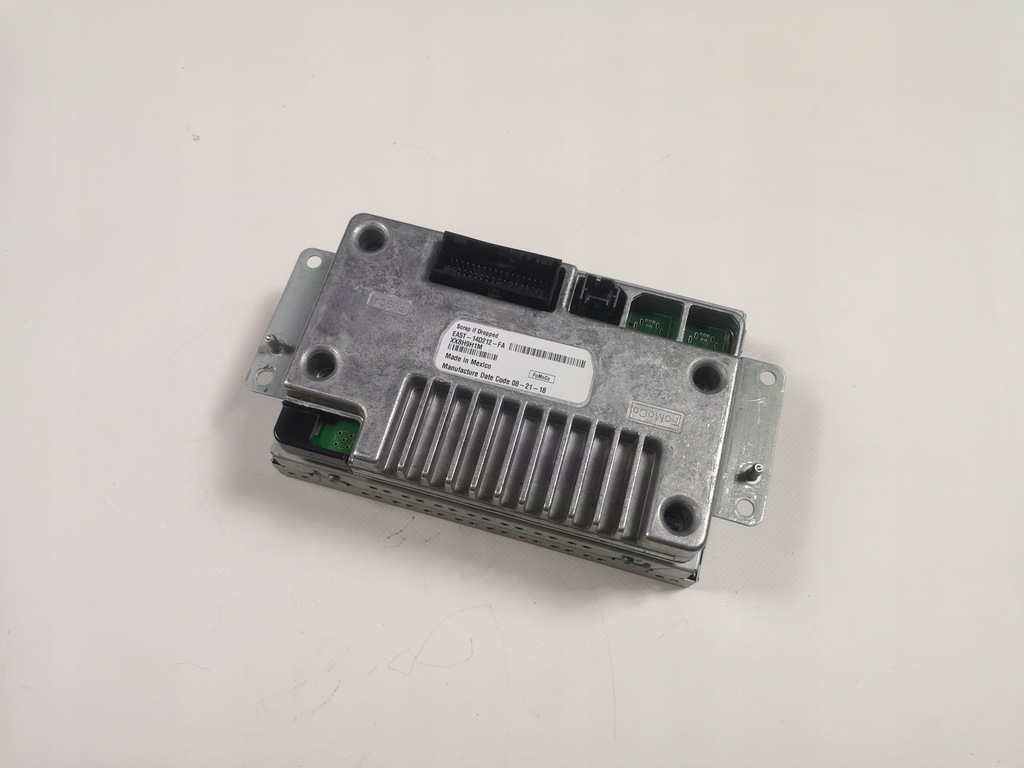 фото №6, Ford explorer 2016 синхронізація 2 радіо навігація екран панель дисплей